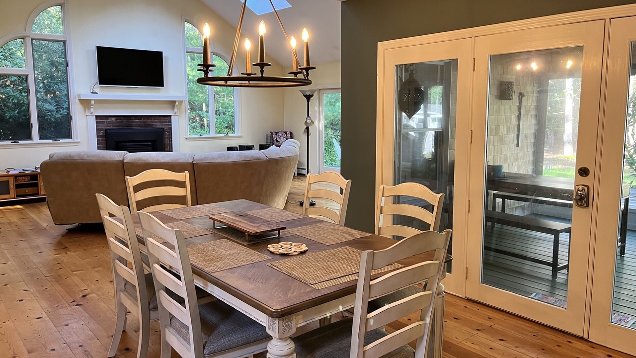 Photo of Livingroom in West Barnstable