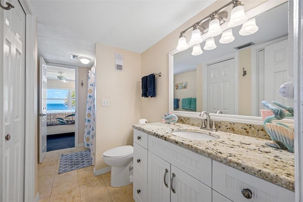 Photo of Bathroom in Independence Square