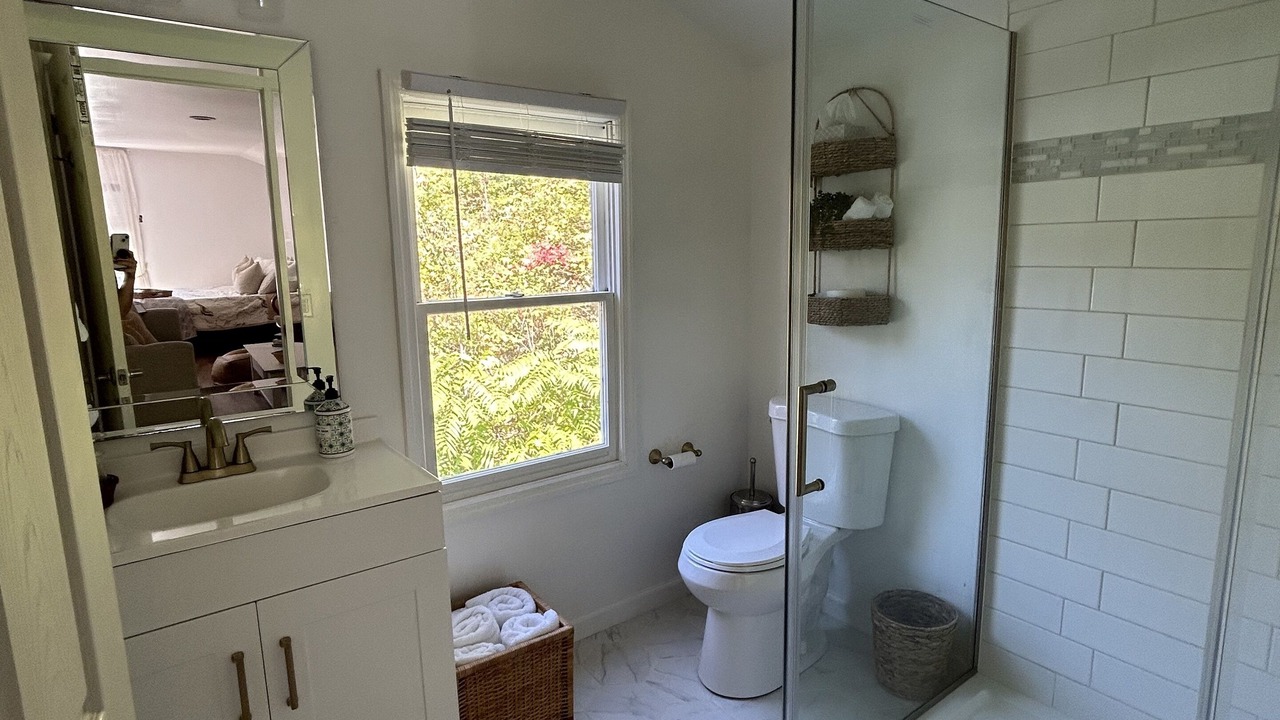 Photo of Bathroom in Pleasant Valley