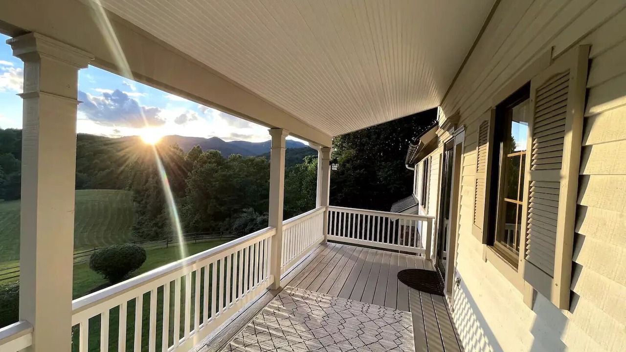 Photo of Patio Balcony in Etlan