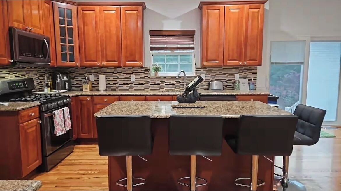Photo of Kitchen in Yaphank