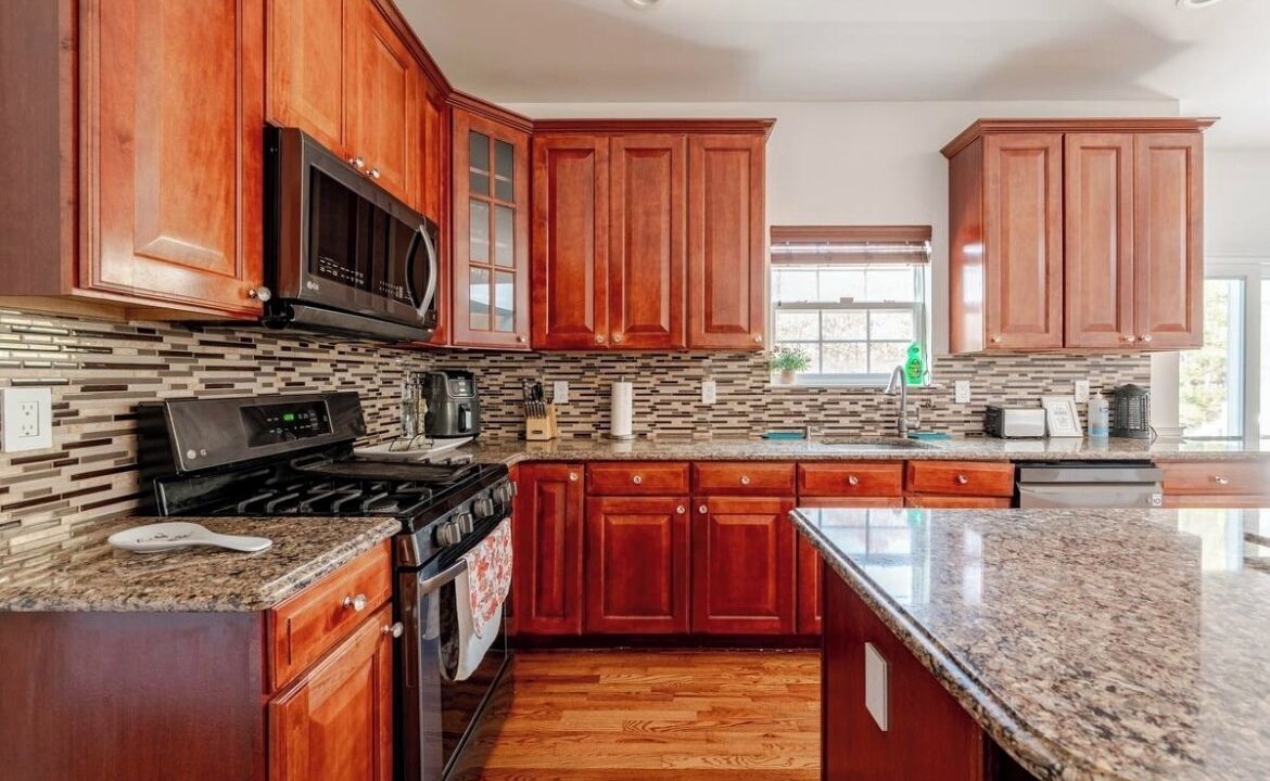 Photo of Kitchen in Yaphank