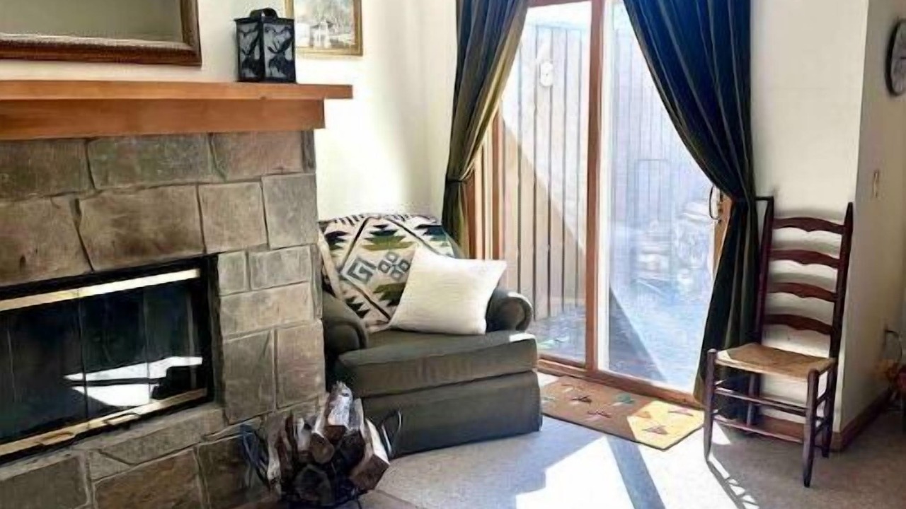 Photo of Livingroom in Hensonville