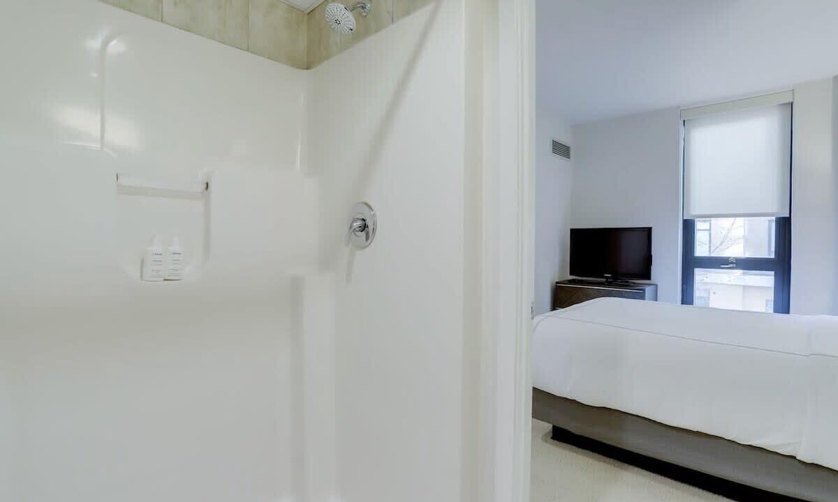 Photo of Bedroom in Ballston