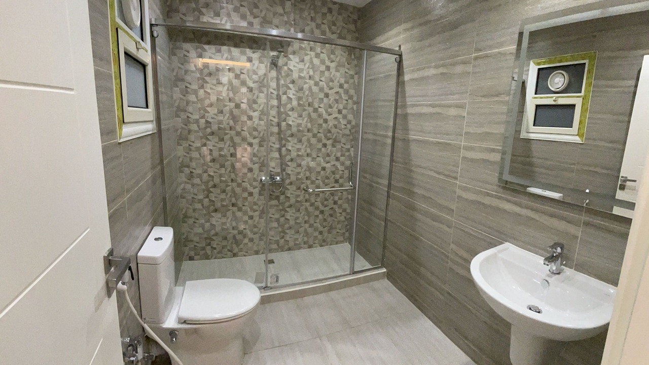 Photo of Bathroom in Al-Basatin