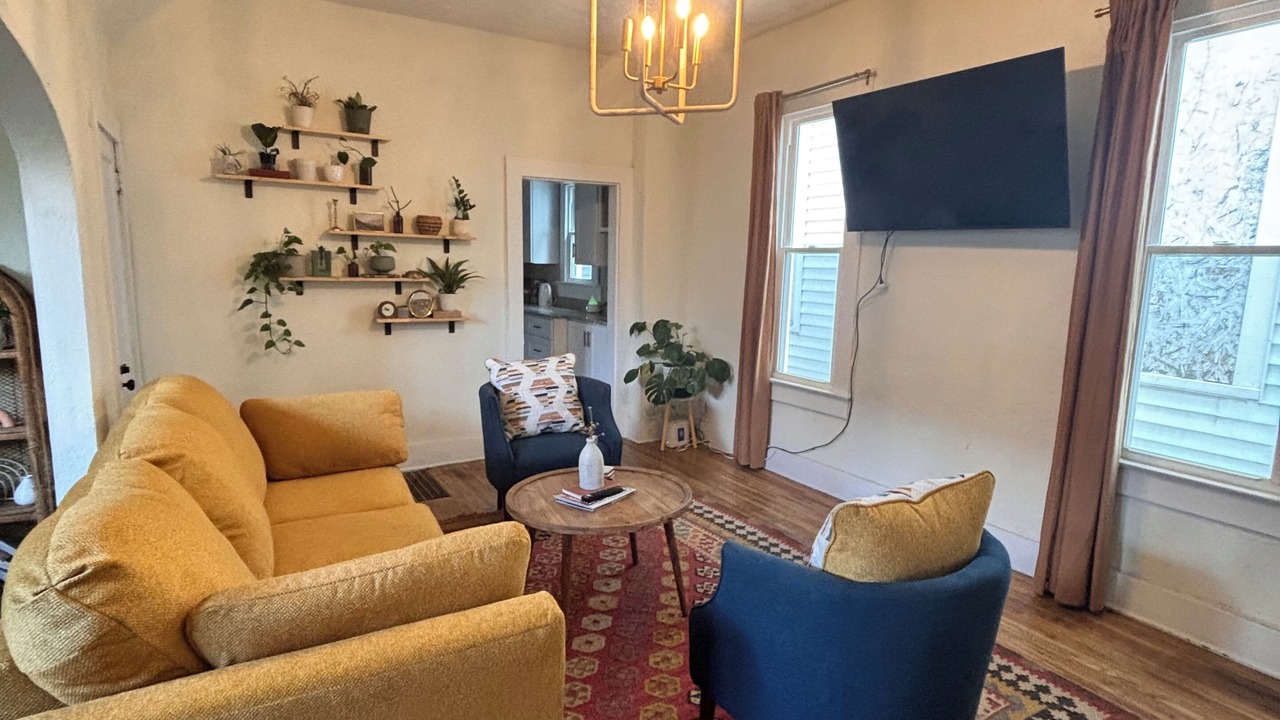 Photo of Livingroom in New Albany