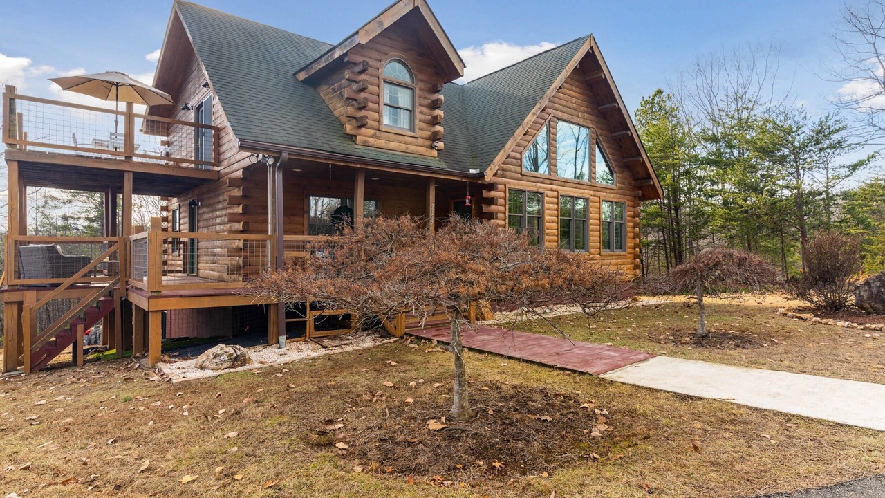 Photo of Outdoor in Clifford