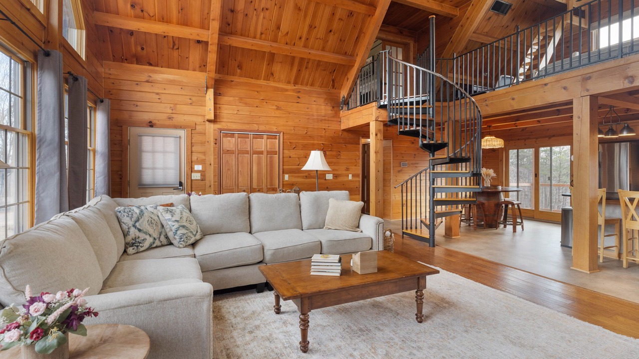 Photo of Livingroom in Clifford