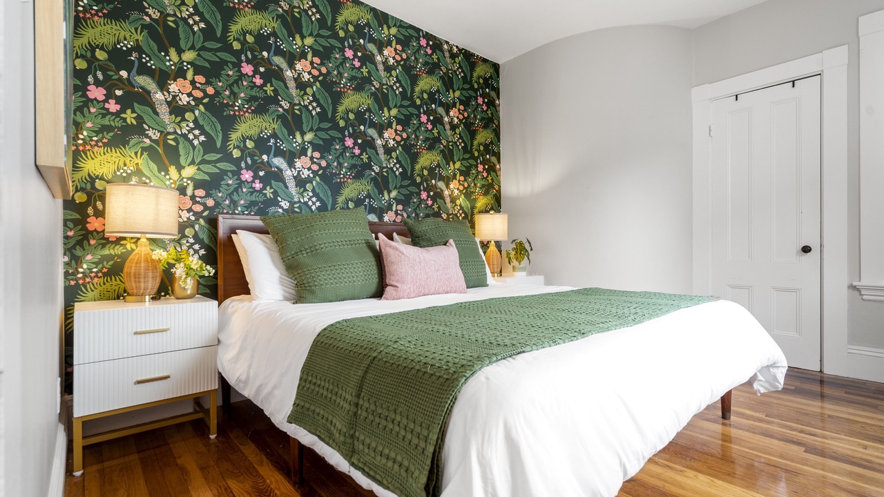 Photo of Bedroom in Beverly