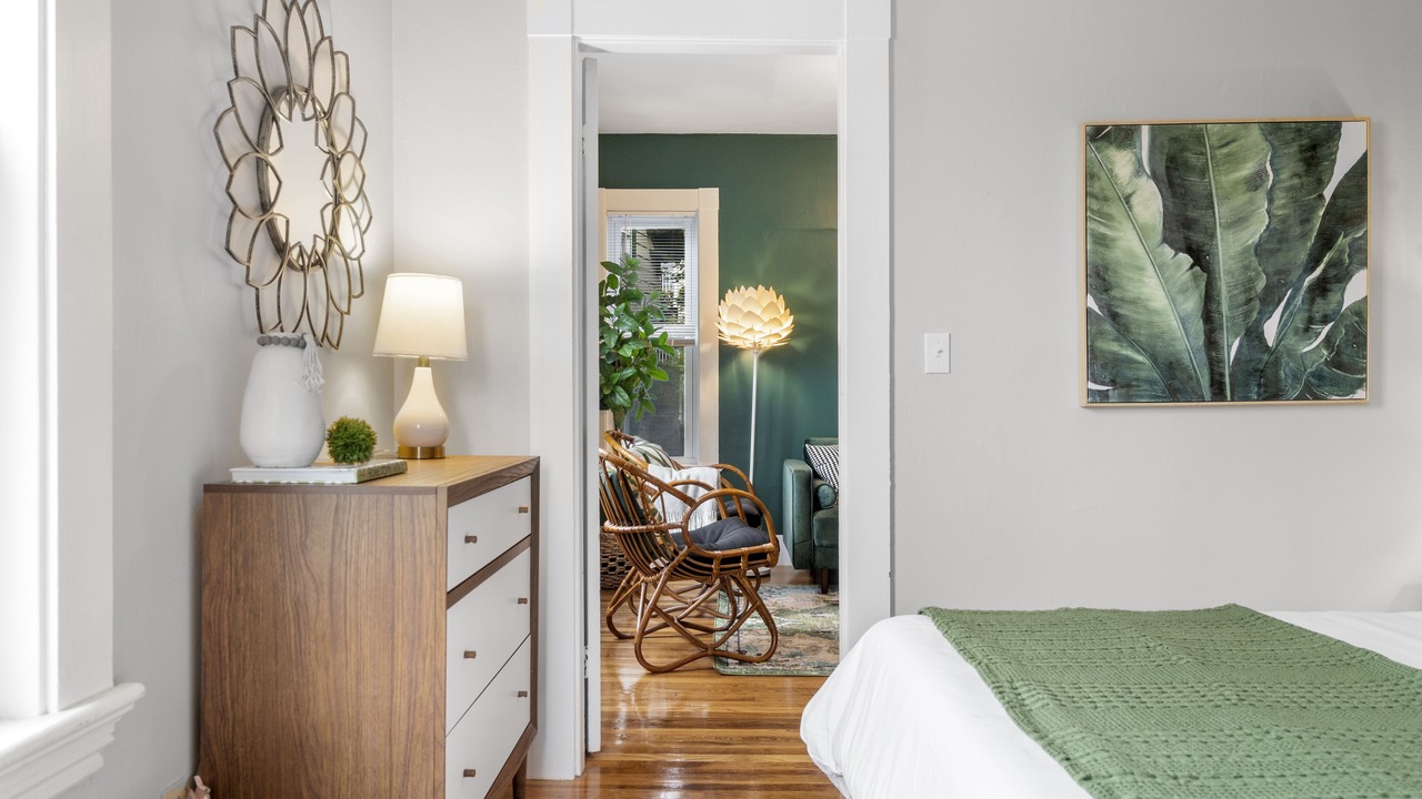 Photo of Bedroom in Beverly