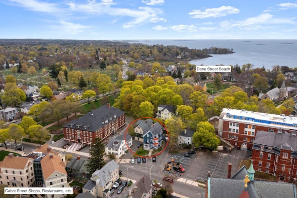 Photo of Others in Beverly