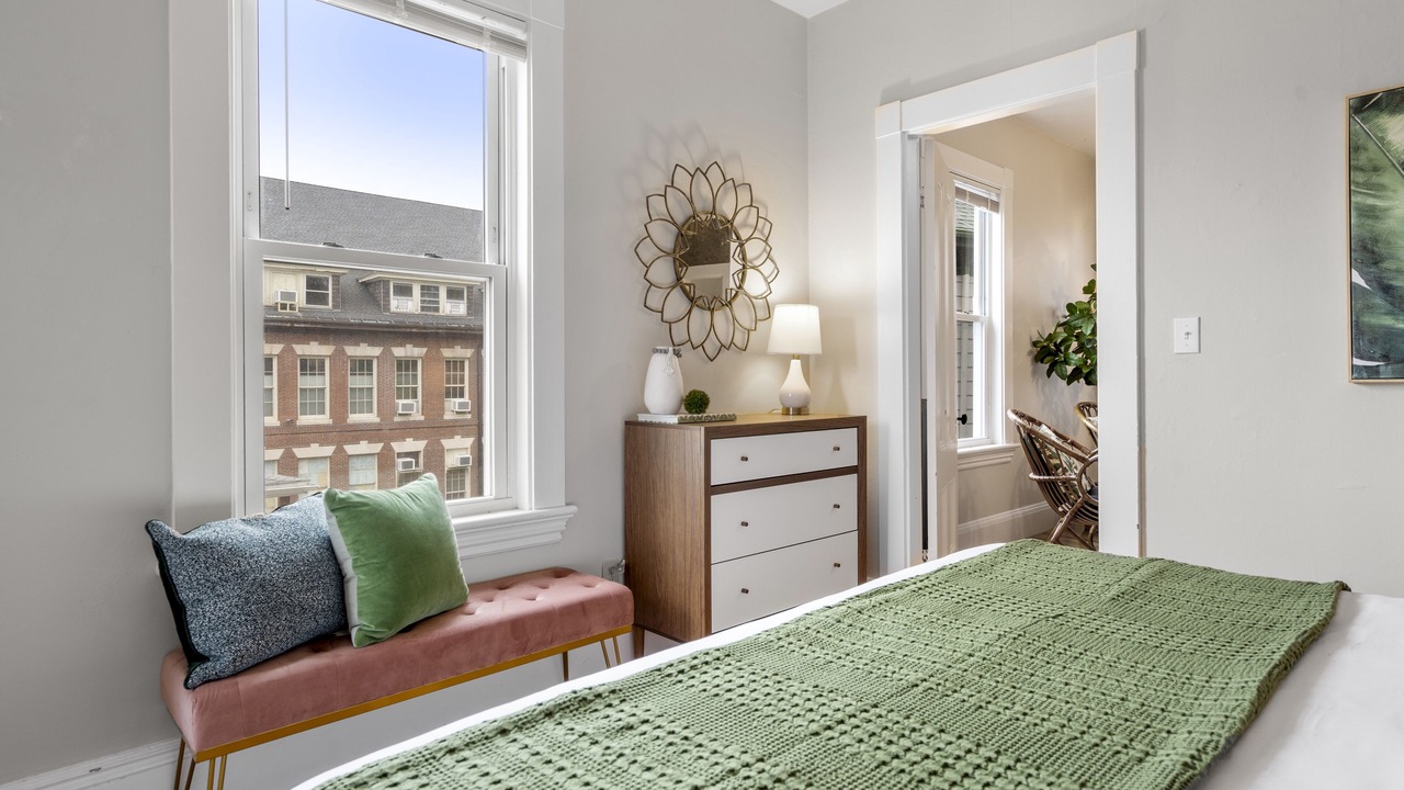 Photo of Bedroom in Beverly