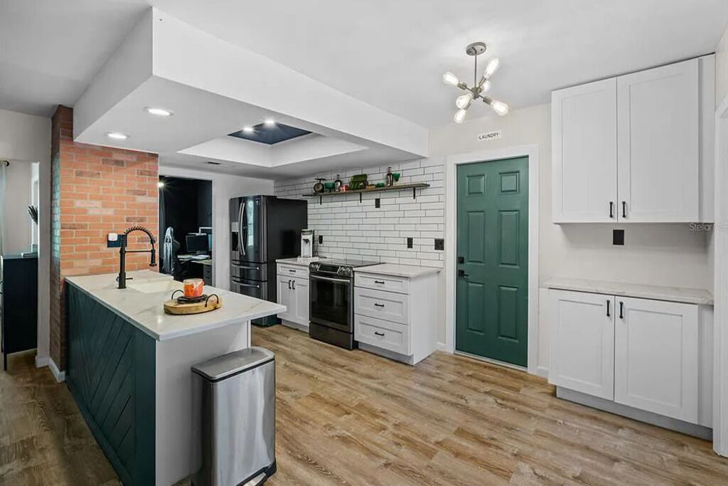 Photo of Kitchen in Cypress Gardens