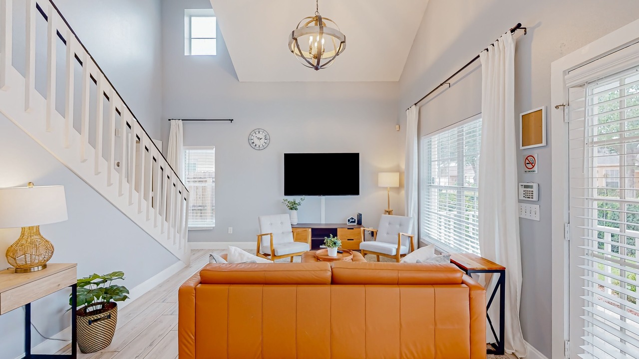 Photo of Livingroom in Bridgewater Crossing