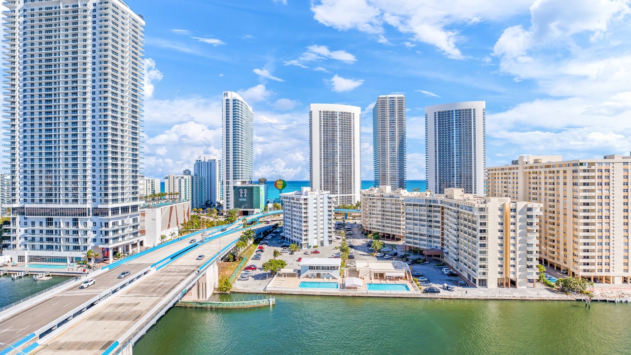Photo of Outdoor in Sunny Isles Beach