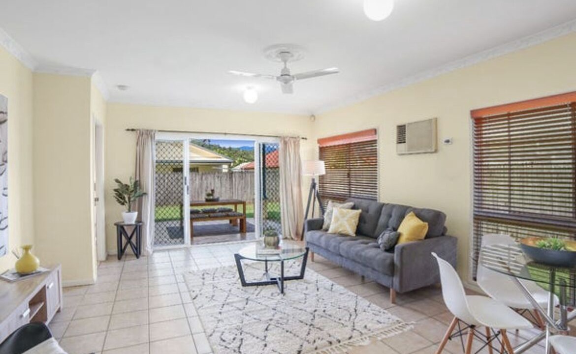 Photo of Livingroom in Brinsmead