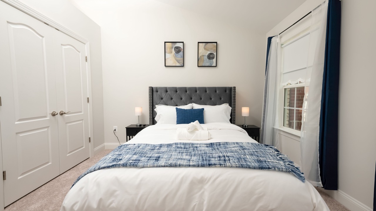 Photo of Bedroom in Dale City