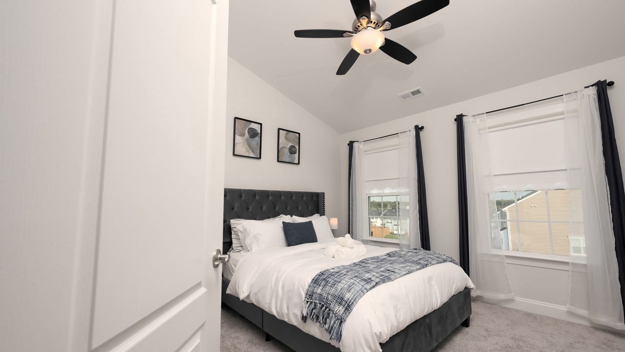 Photo of Bedroom in Dale City