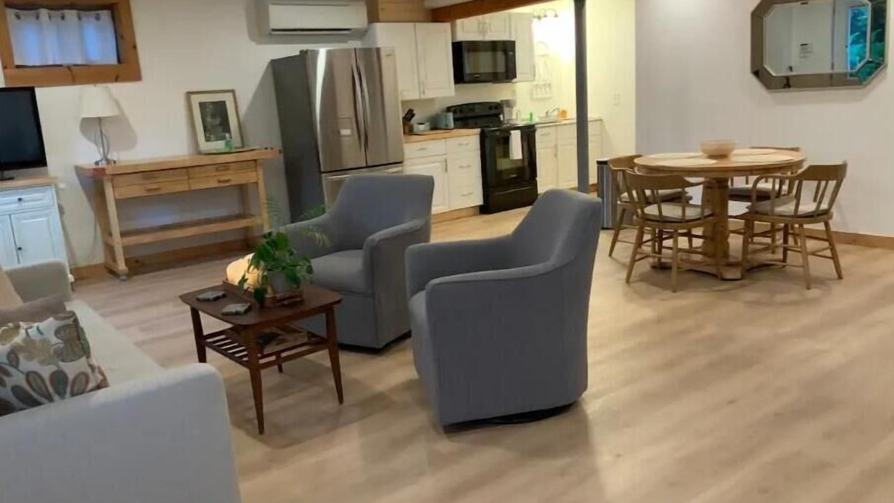Photo of Livingroom in Hollowville
