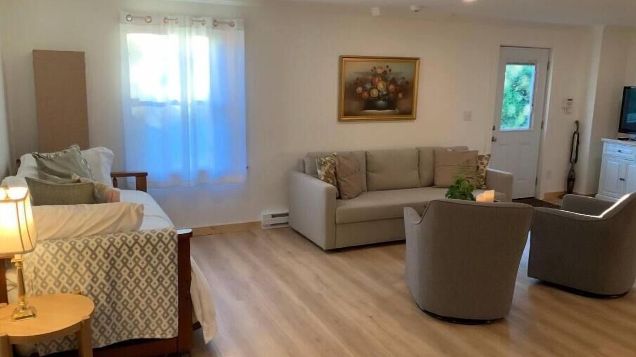 Photo of Livingroom in Hollowville