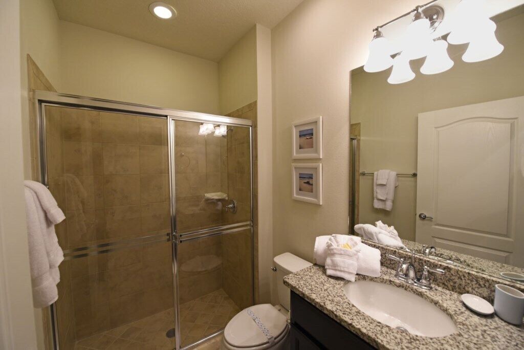 Photo of Bathroom in Bay Lake