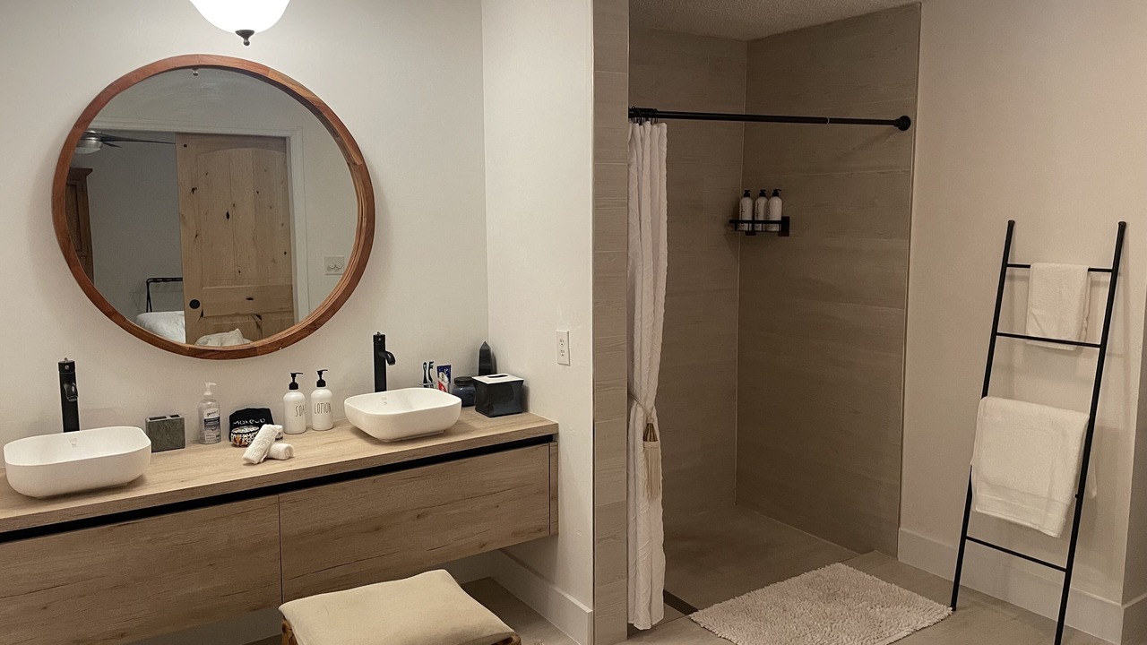 Photo of Bathroom in Tamiami