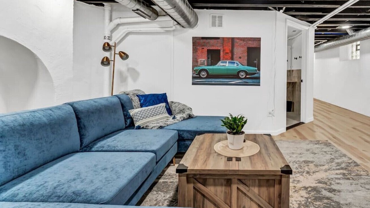 Photo of Livingroom in Lakeview