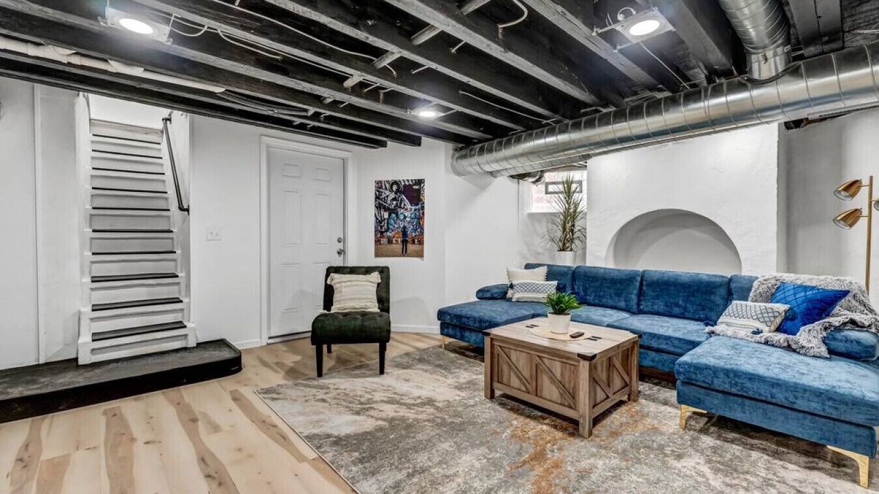 Photo of Livingroom in Lakeview