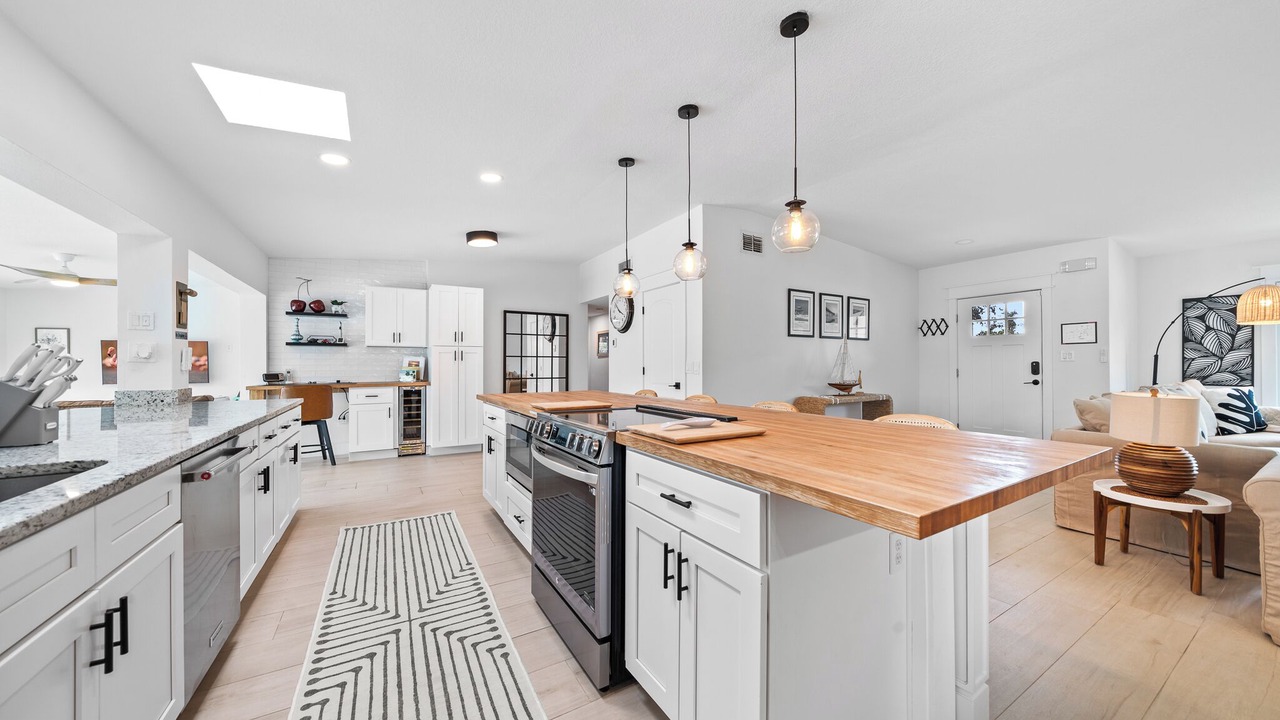 Photo of Kitchen in Venetian Way