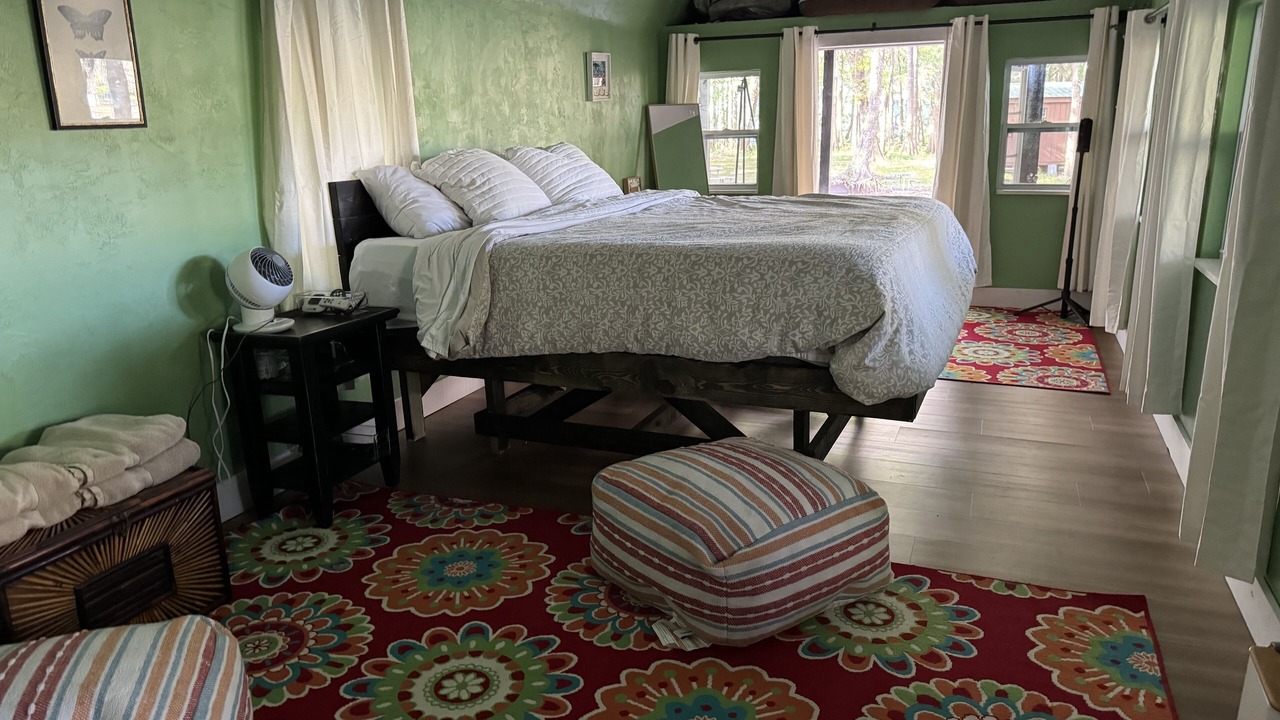 Photo of Bedroom in Dunnellon