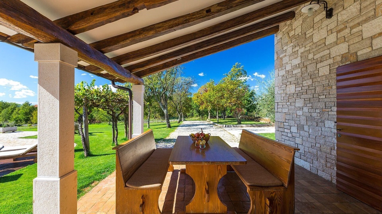 Photo of Outdoor in Laginji