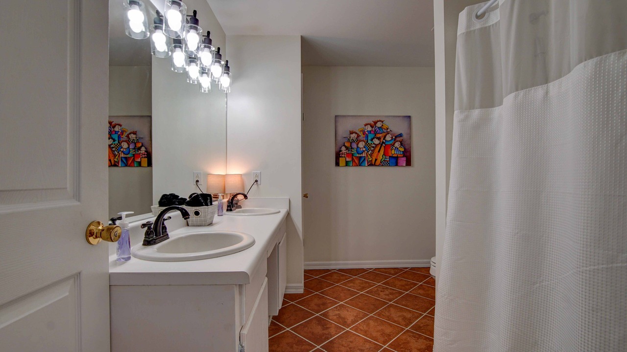 Photo of Bathroom in Panama City