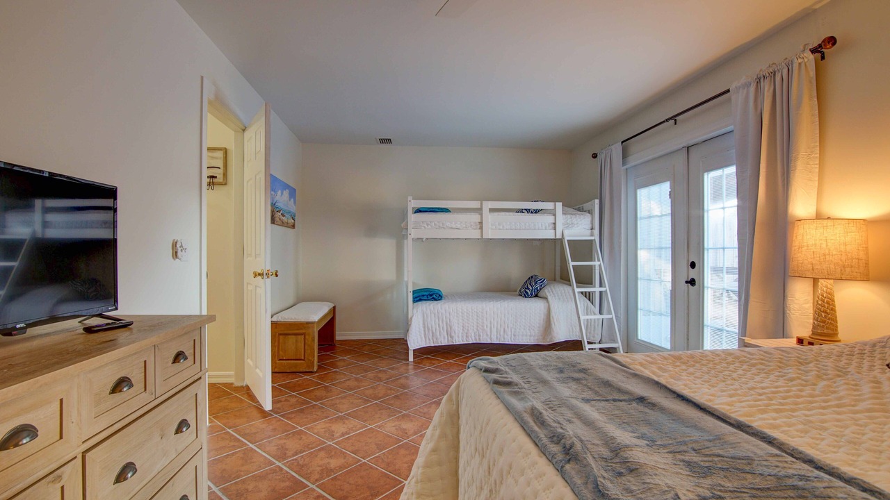 Photo of Bedroom in Panama City
