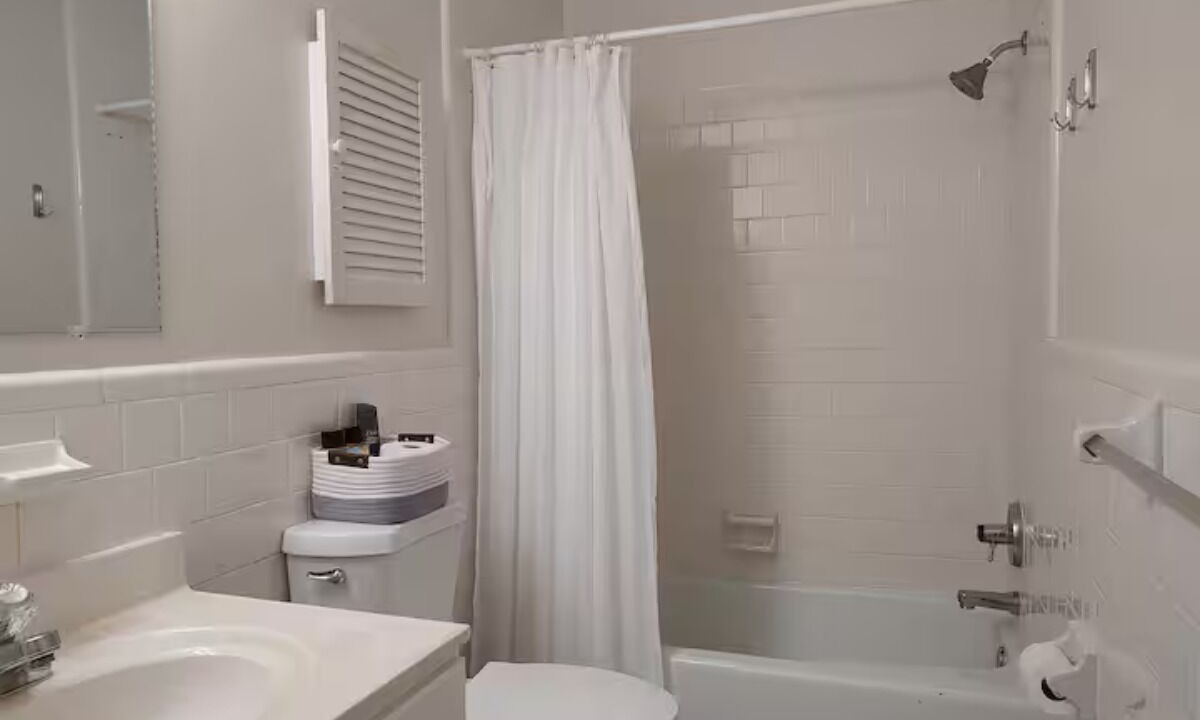 Photo of Bathroom in Wake
