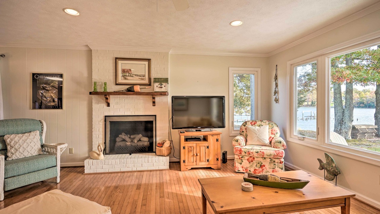 Photo of Livingroom in Wake