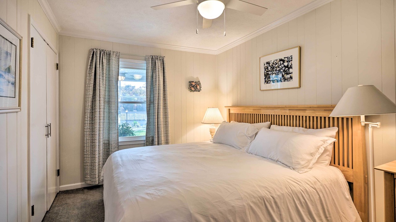 Photo of Bedroom in Wake