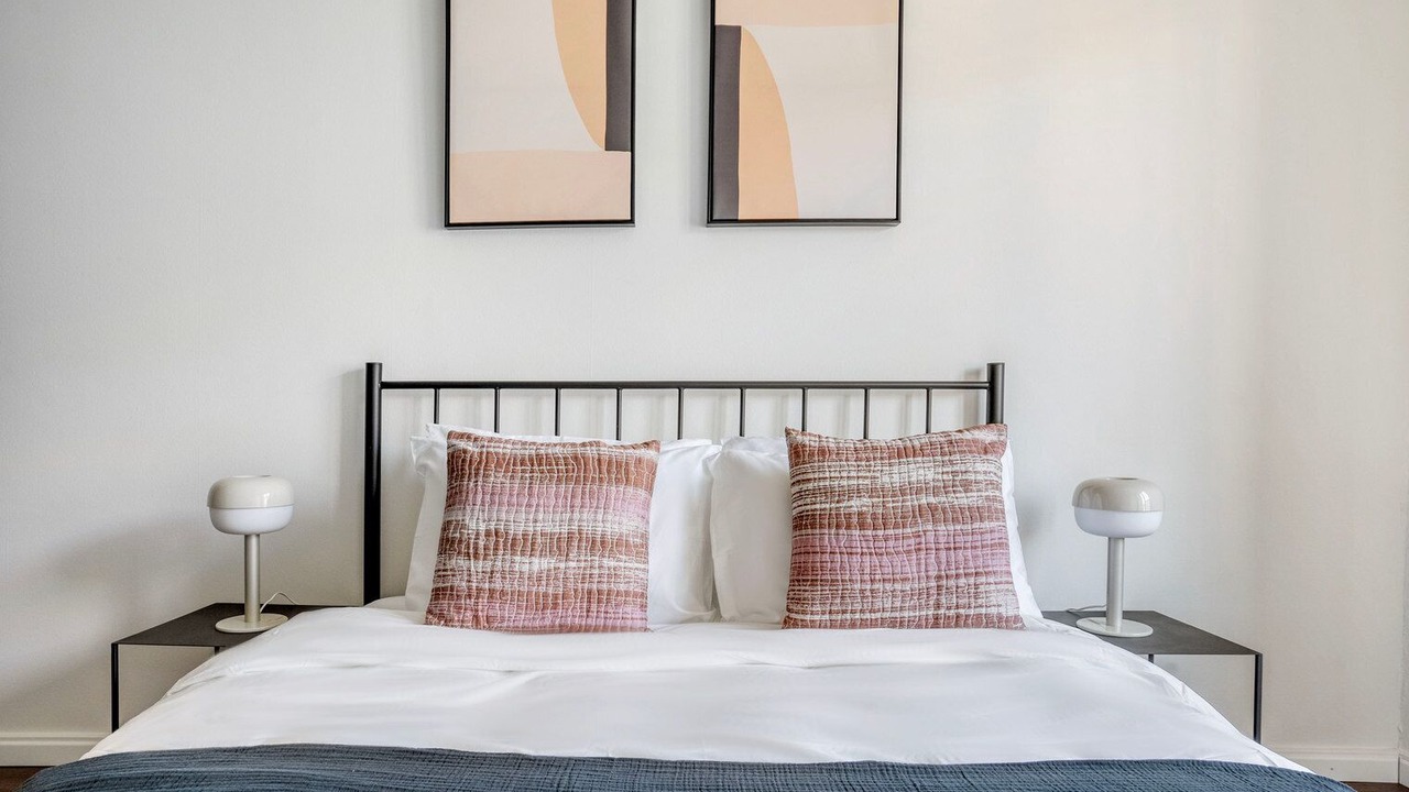 Photo of Bedroom in Iselin