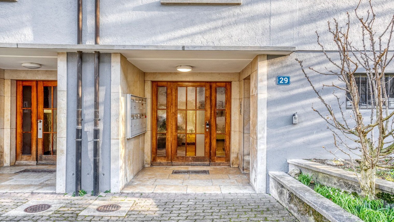 Photo of Outdoor in Iselin