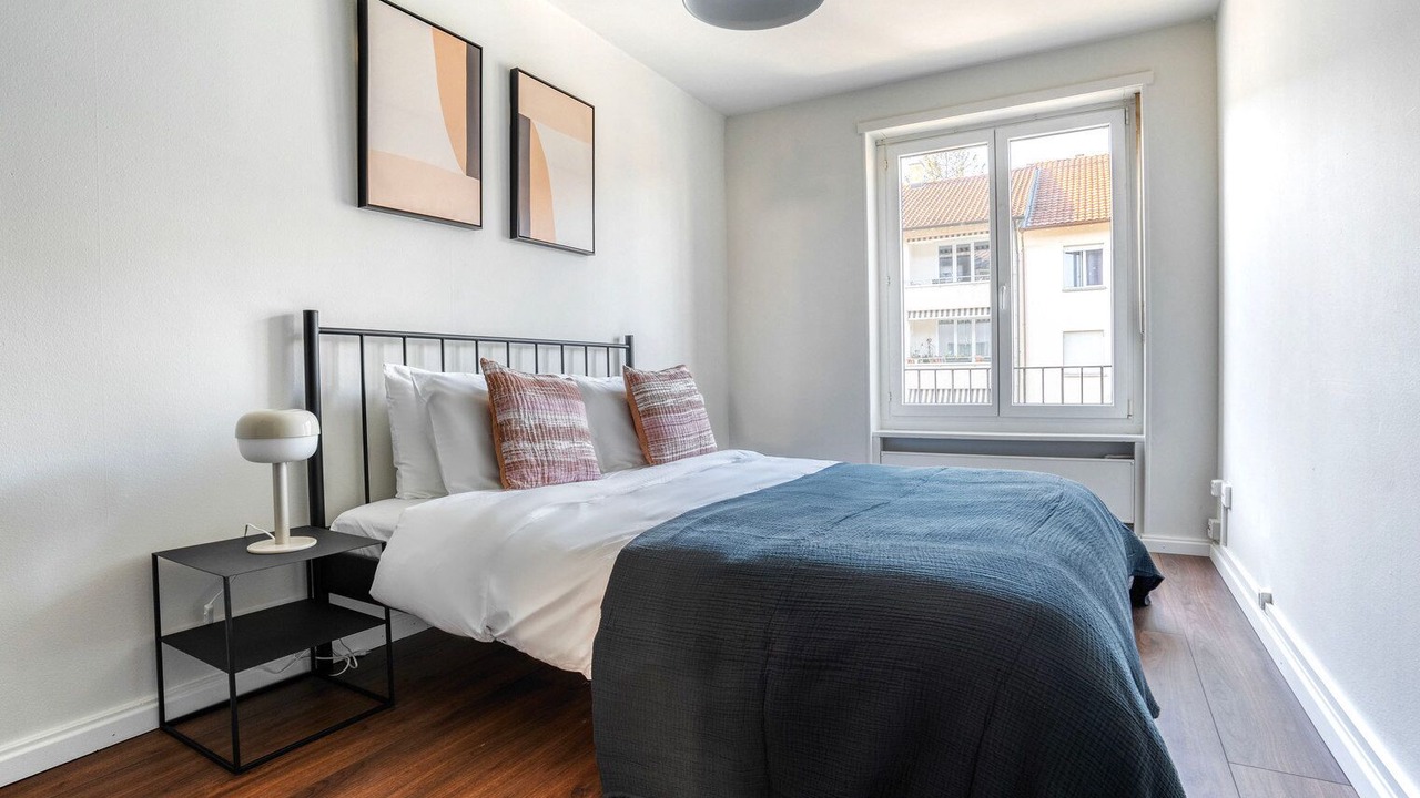 Photo of Bedroom in Iselin