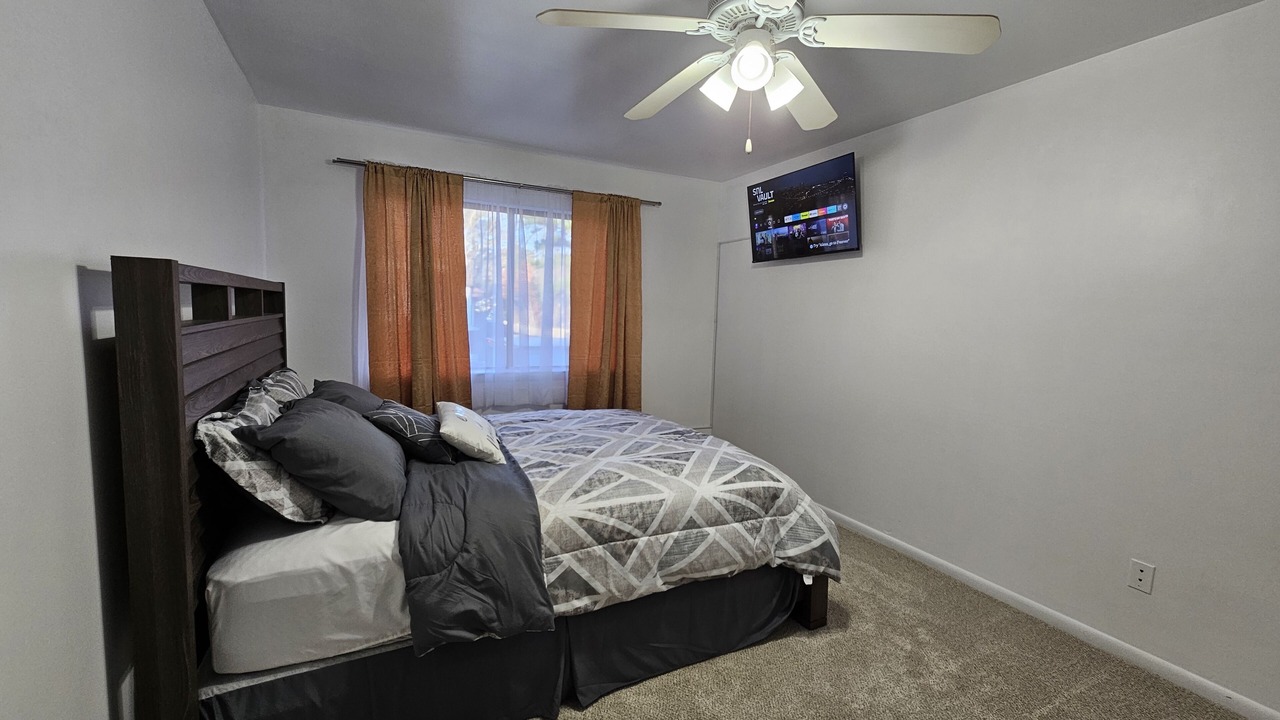 Photo of Bedroom in North Newport News