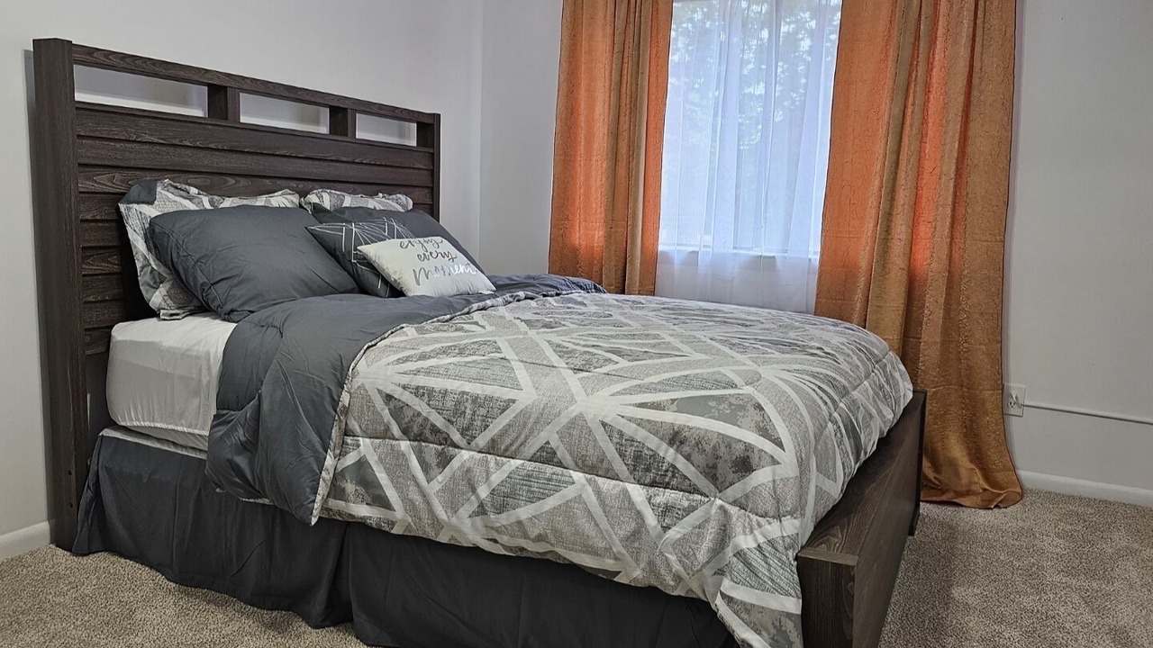 Photo of Bedroom in North Newport News
