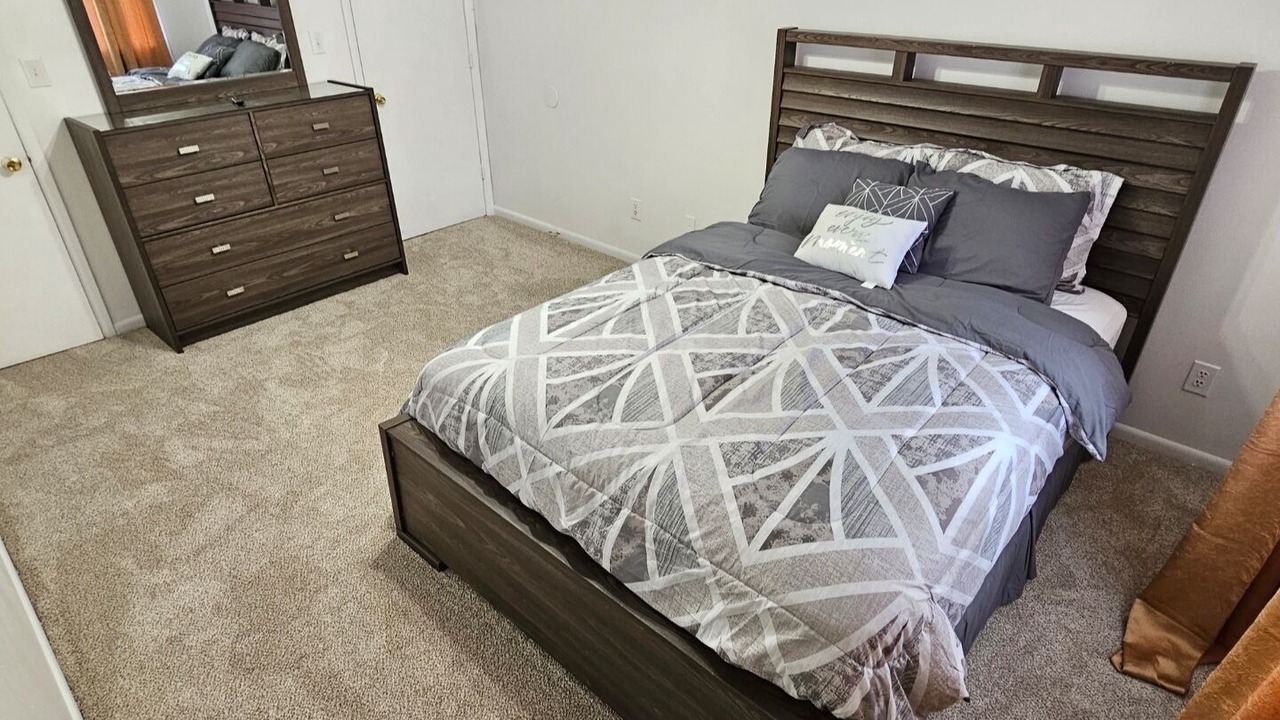 Photo of Bedroom in North Newport News