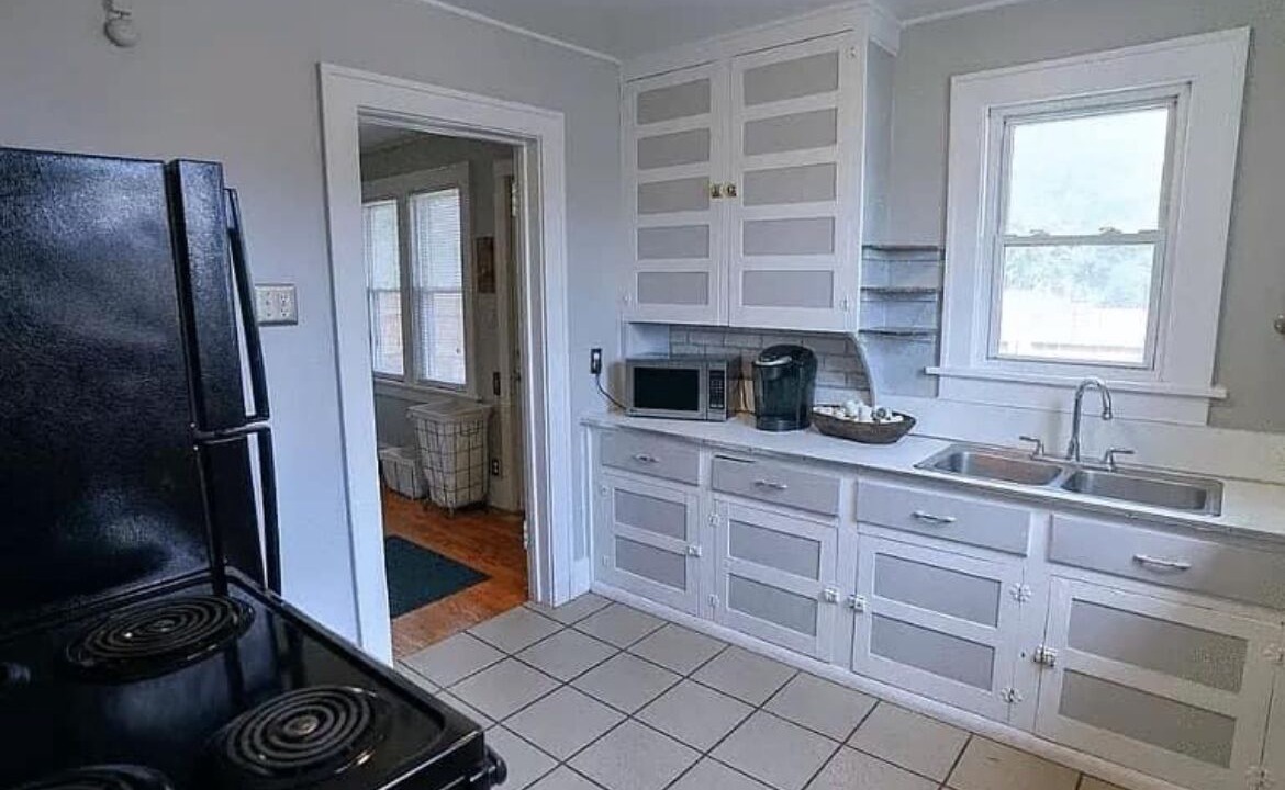 Photo of Kitchen in Roseland