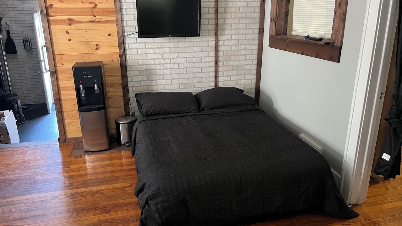 Photo of Bedroom in Roseland