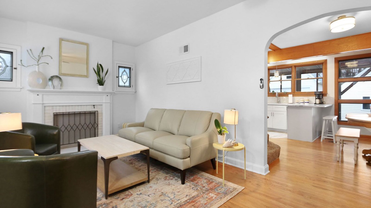 Photo of Livingroom in Miller Beach