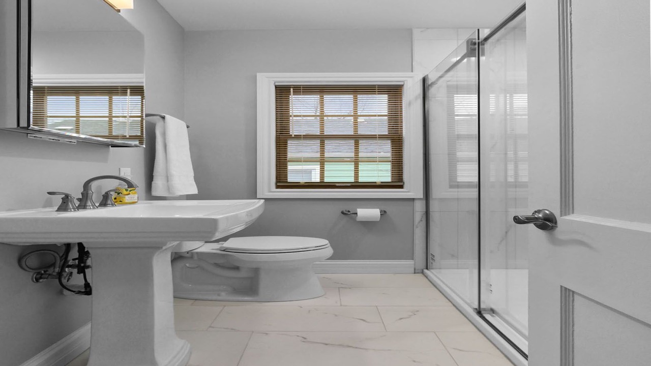 Photo of Bathroom in Miller Beach