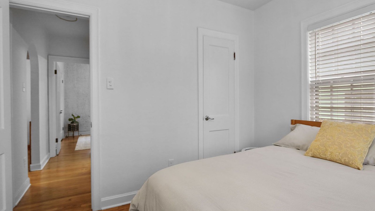 Photo of Bedroom in Miller Beach