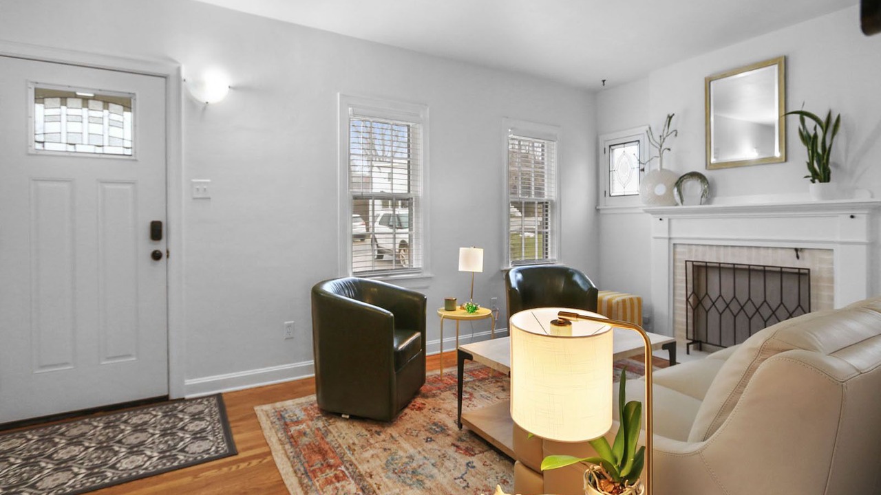 Photo of Livingroom in Miller Beach