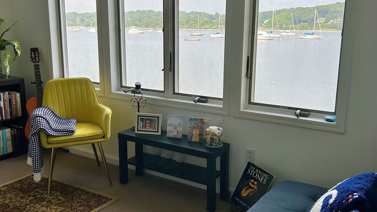 Photo of Livingroom in Northport