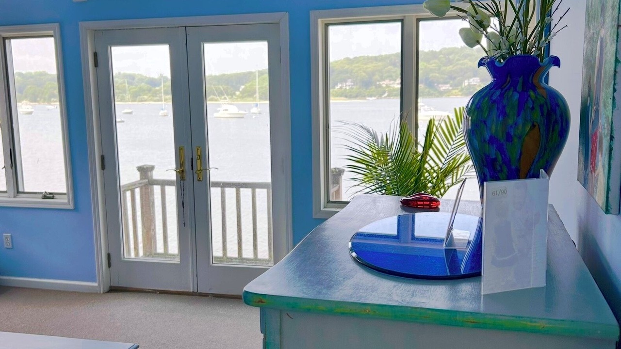 Photo of Bedroom in Northport